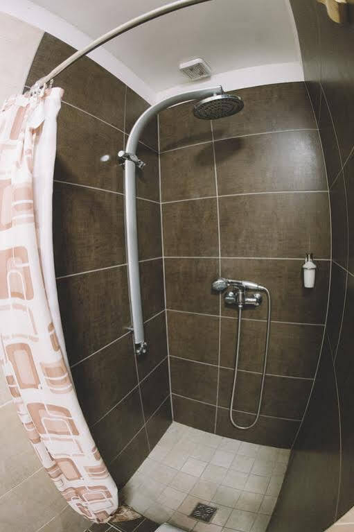 Central Apartman Шопрон Экстерьер фото